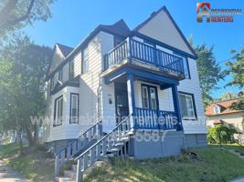 featured image of 3001 N 1st St