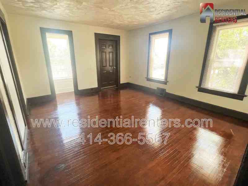 3005 N 1st St - Photo 6 of 11