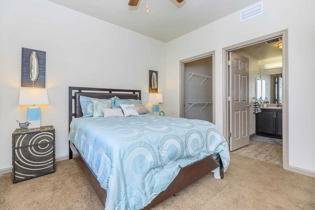 Centennial Place Apartments - Photo 5 of 12