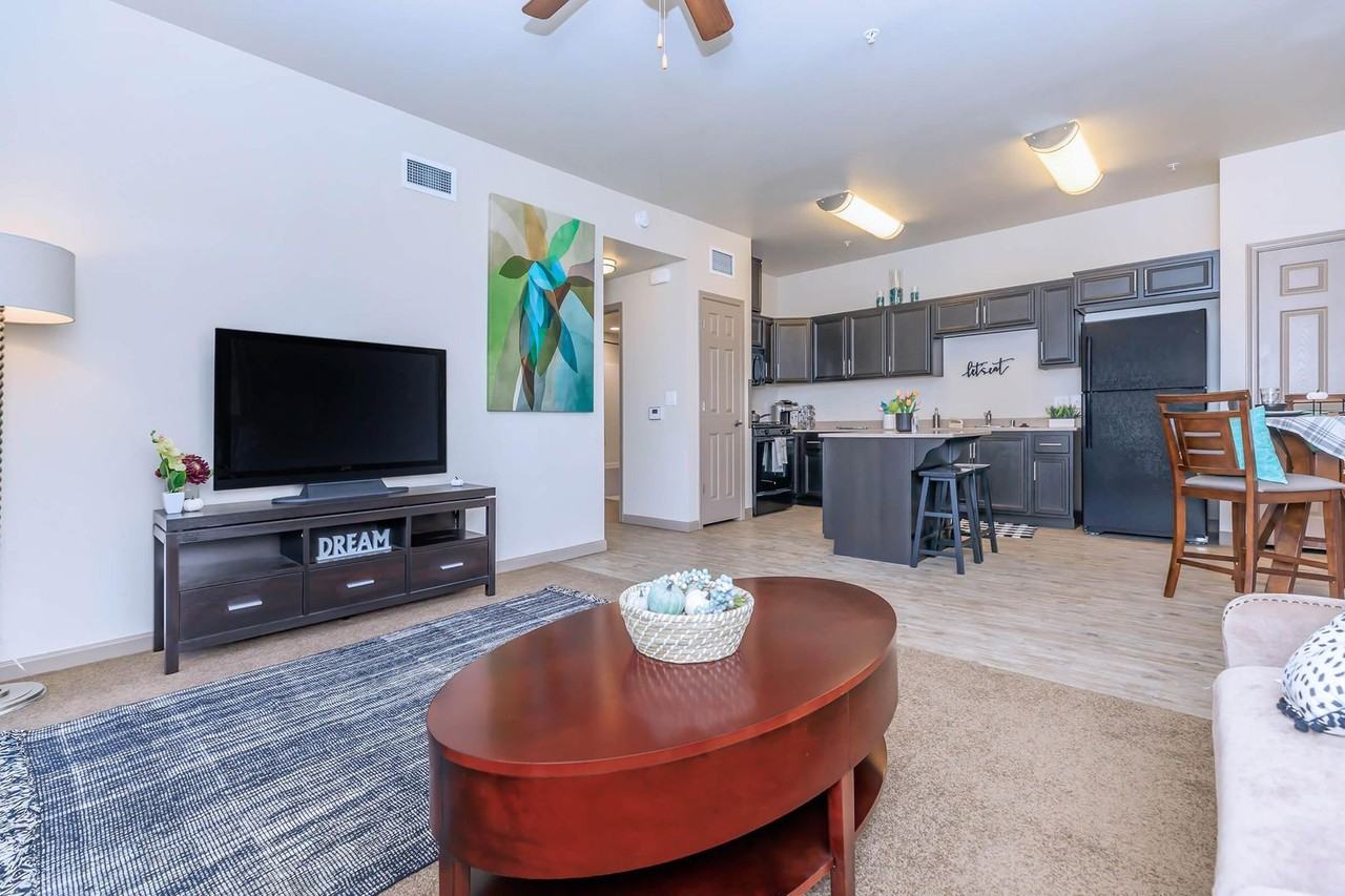 Centennial Place Apartments - Photo 4 of 12