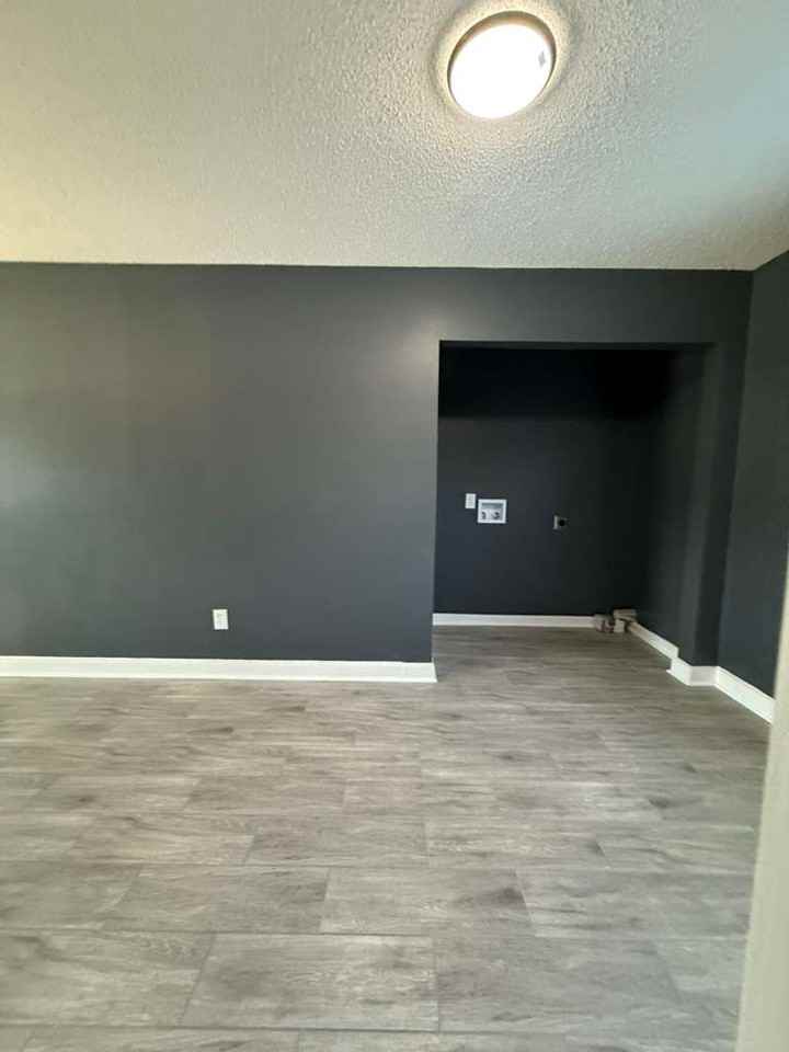 1266 Russwood Rd #1 - Photo 4 of 20