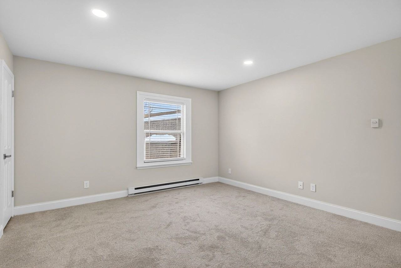 Guilderland Court Apartments - Photo 7 of 17