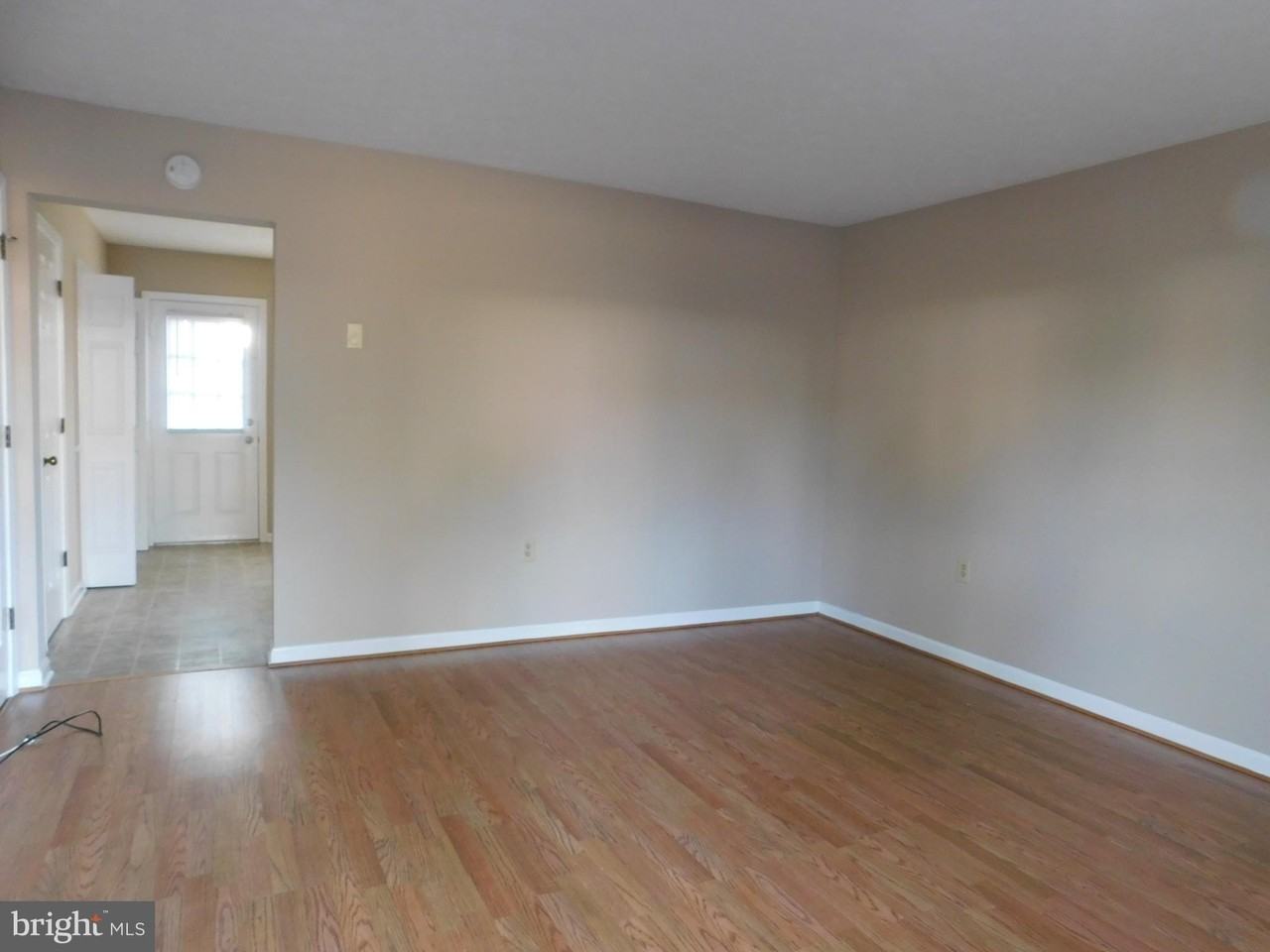 2924 Packer St - Photo 2 of 11