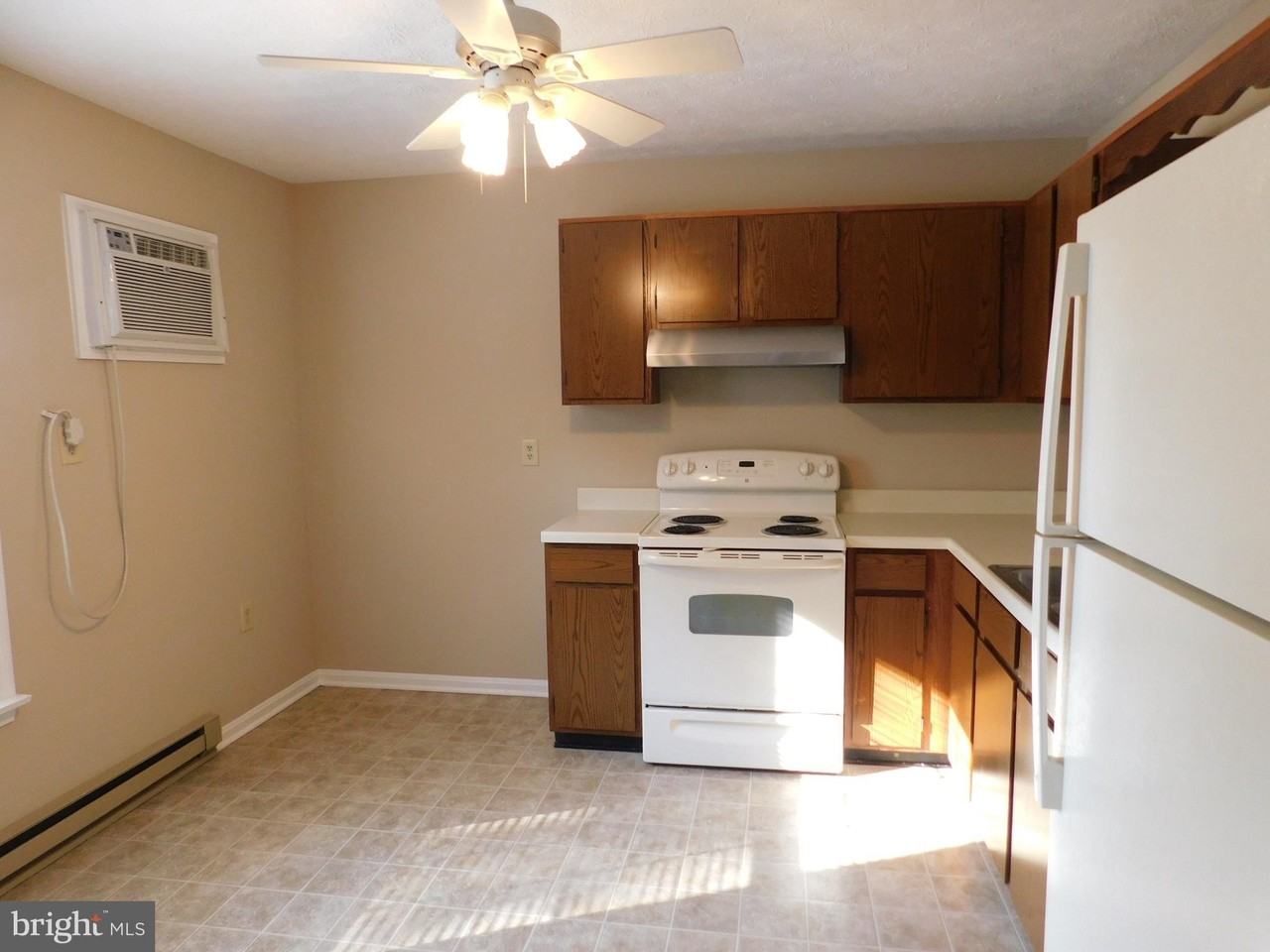 2924 Packer St - Photo 3 of 11