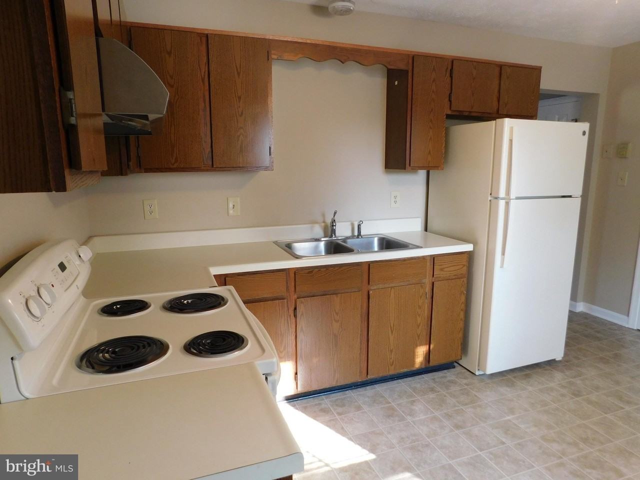 2924 Packer St - Photo 4 of 11