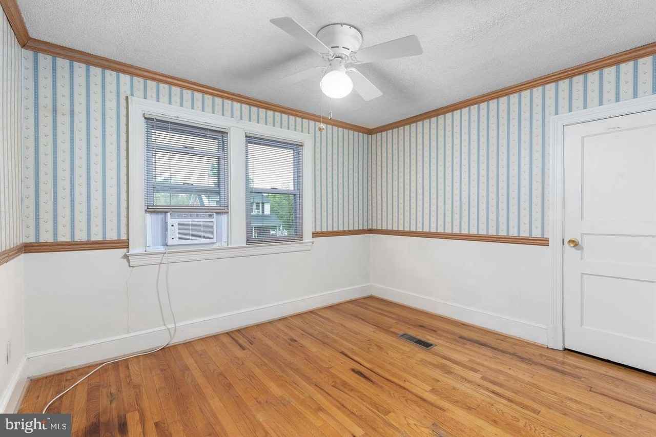 508 Dunlap St - Photo 5 of 11