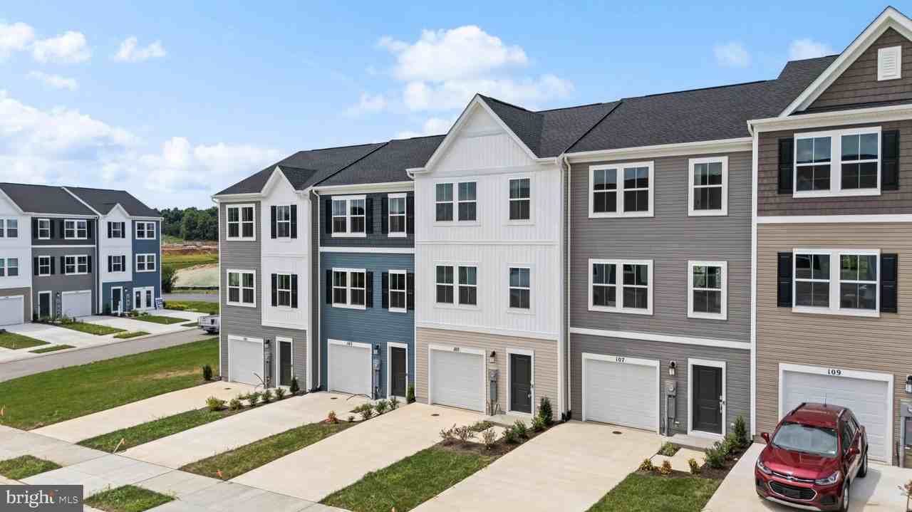 105 Milburn Dr - Photo 5 of 36