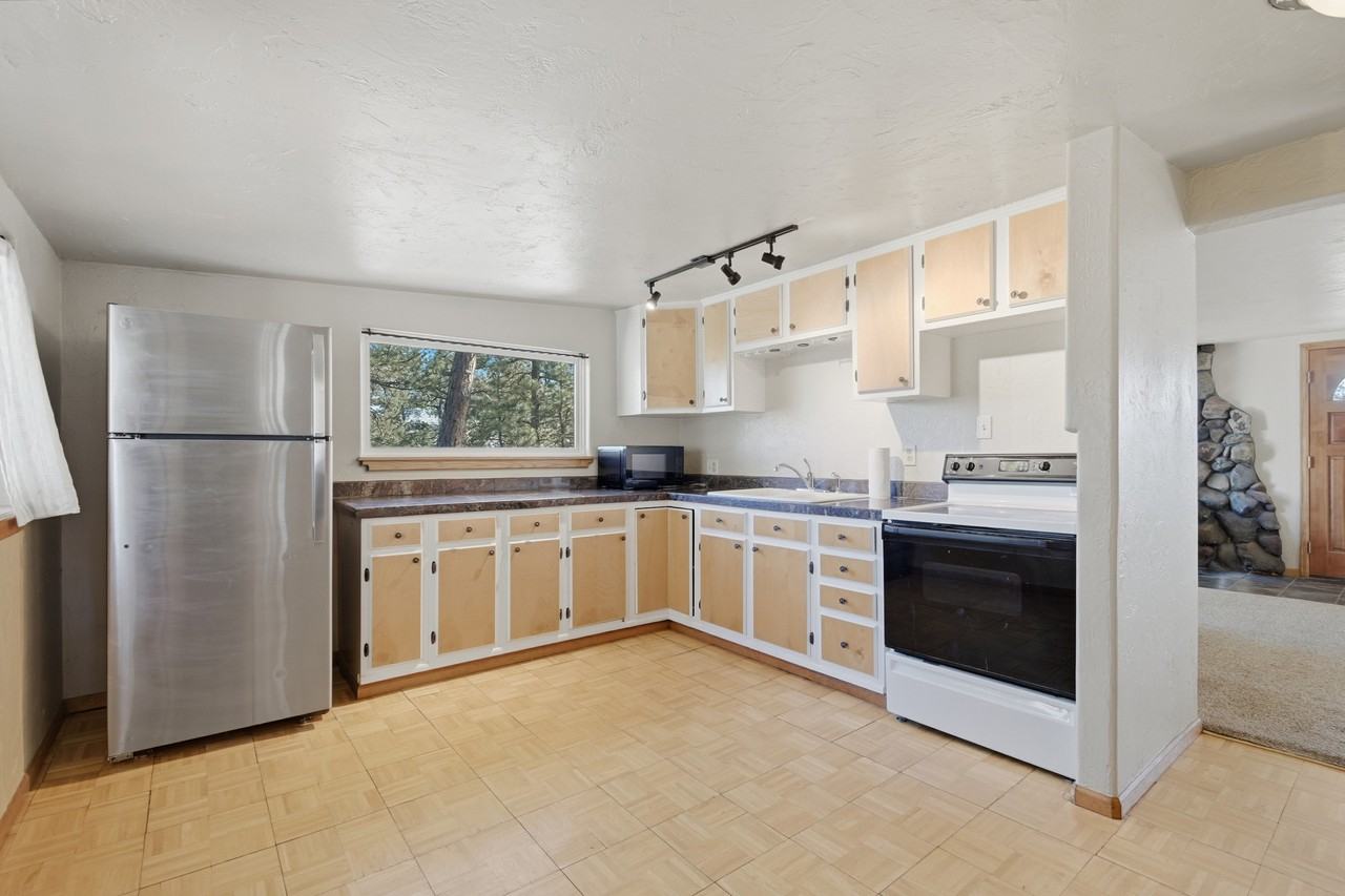 77 Catamount Ln #1 - Photo 6 of 13