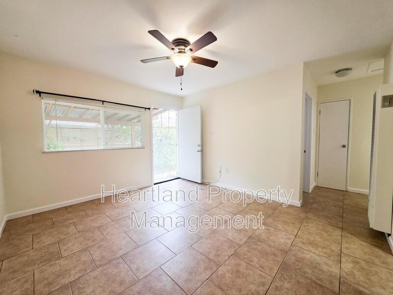 3298 Luna Ave - Photo 2 of 6