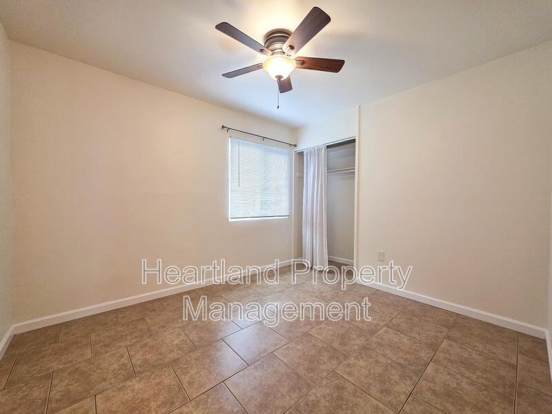 3298 Luna Ave - Photo 4 of 6