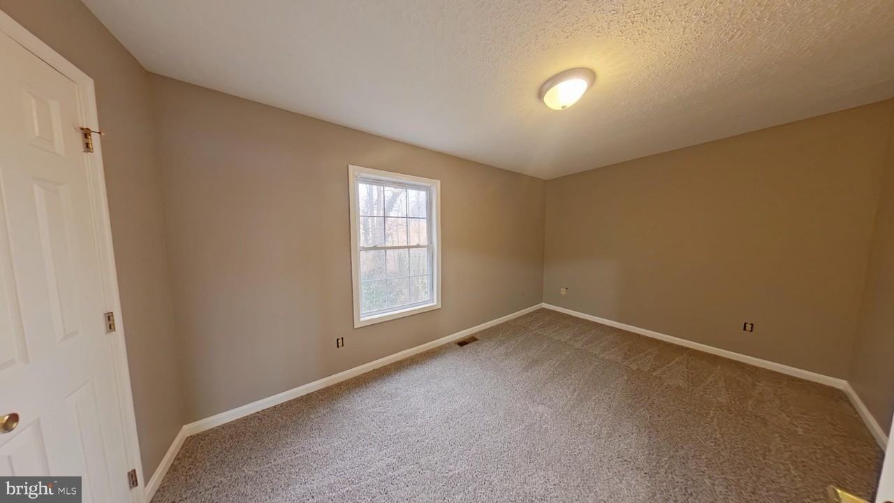 11 Morningstar Dr - Photo 5 of 11