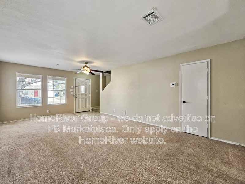 6242 Cypress Cir - Photo 4 of 20