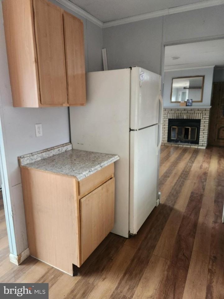 173 Rudolph Ct - Photo 3 of 13