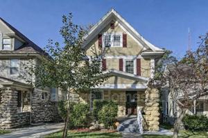 featured image of 3222 Charlotte St