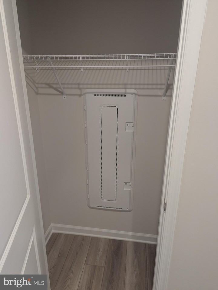 212 Swan Field Ave - Photo 7 of 32