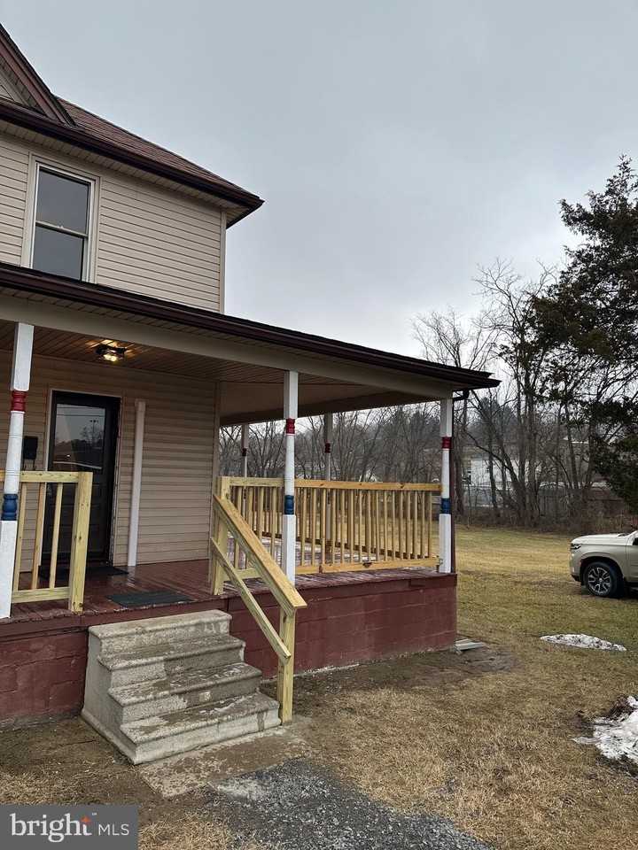 15 Myers Rd - Photo 4 of 34