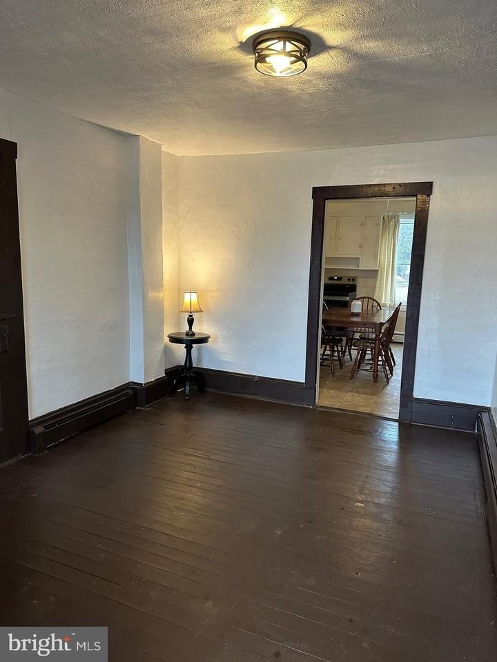 15 Myers Rd - Photo 6 of 34