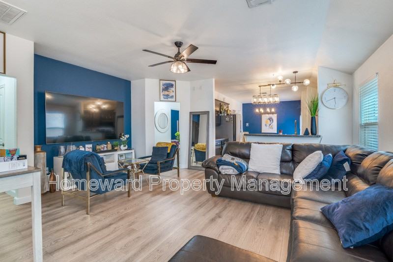 4024 Golden Rod Dr - Photo 3 of 13