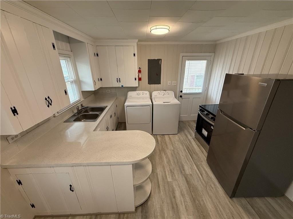 1923 Dacian St - Photo 6 of 10