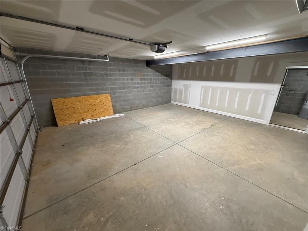 500 N Dunleith Ave #1 - Photo 5 of 23