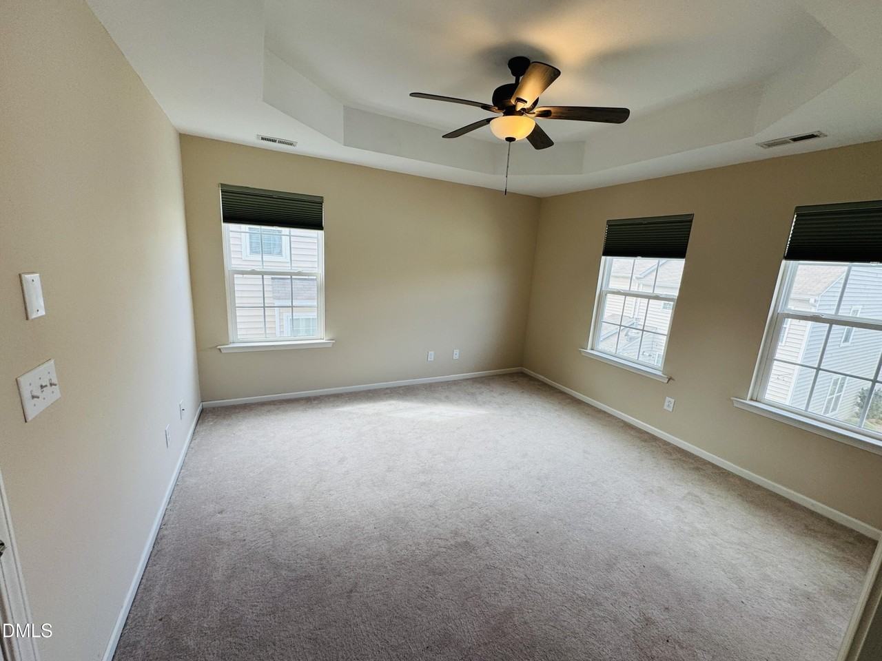 408 Provincial St - Photo 7 of 17