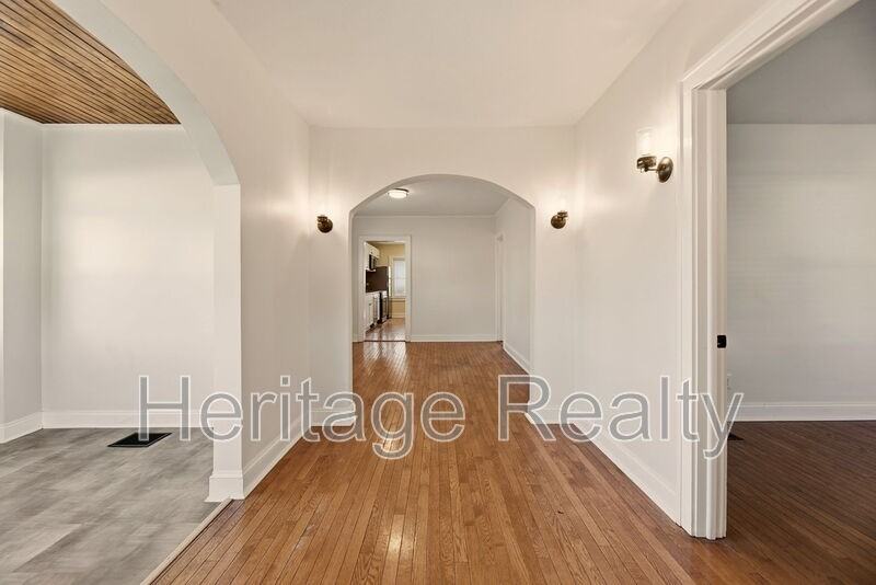 3820 Sutherland Ave - Photo 4 of 34