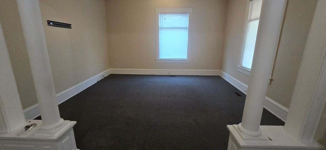 1527 N Main St #1 - Photo 2 of 7