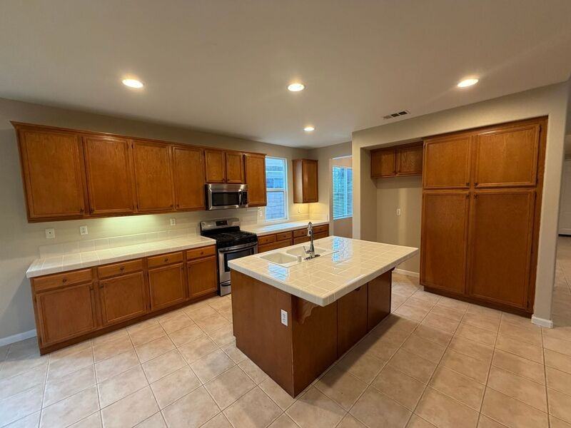 32240 Orange Blossom Dr - Photo 6 of 26