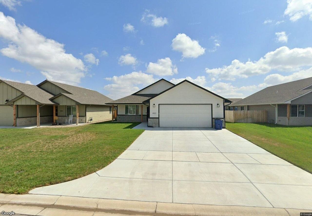 4422 S Mount Carmel Ave - Photo 2 of 2