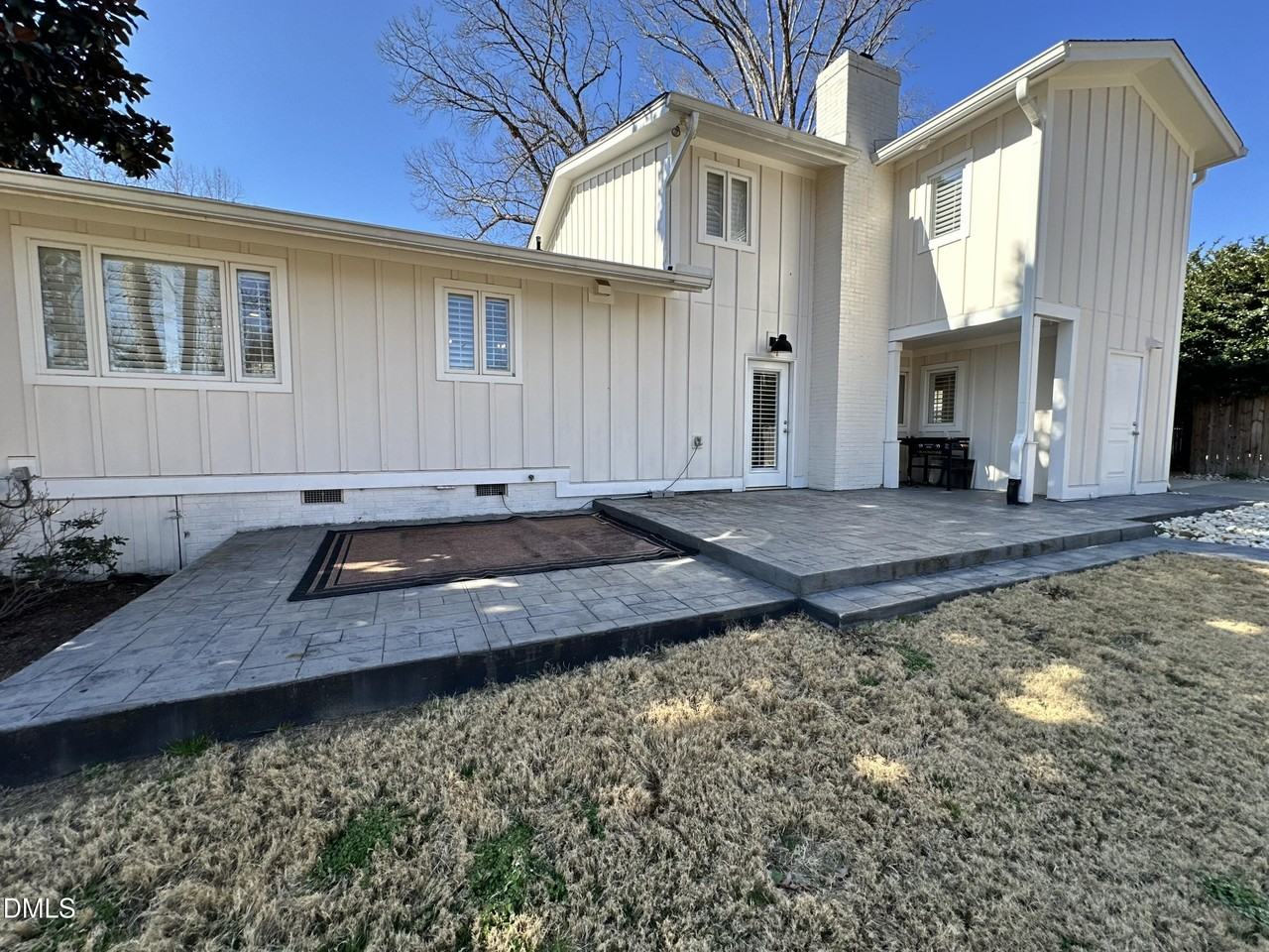 4512 Drexel Dr - Photo 5 of 36