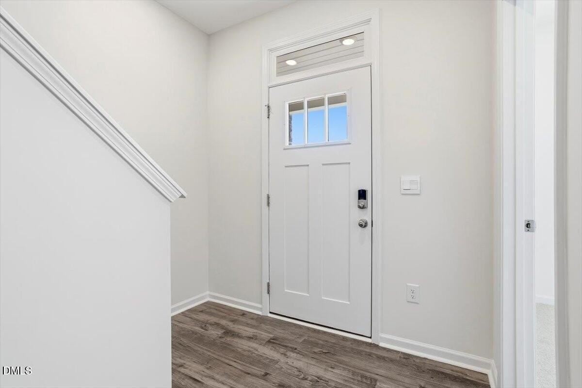 738 Dorset Stream Dr - Photo 5 of 33