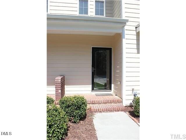 135 Lanigan Pl - Photo 2 of 26