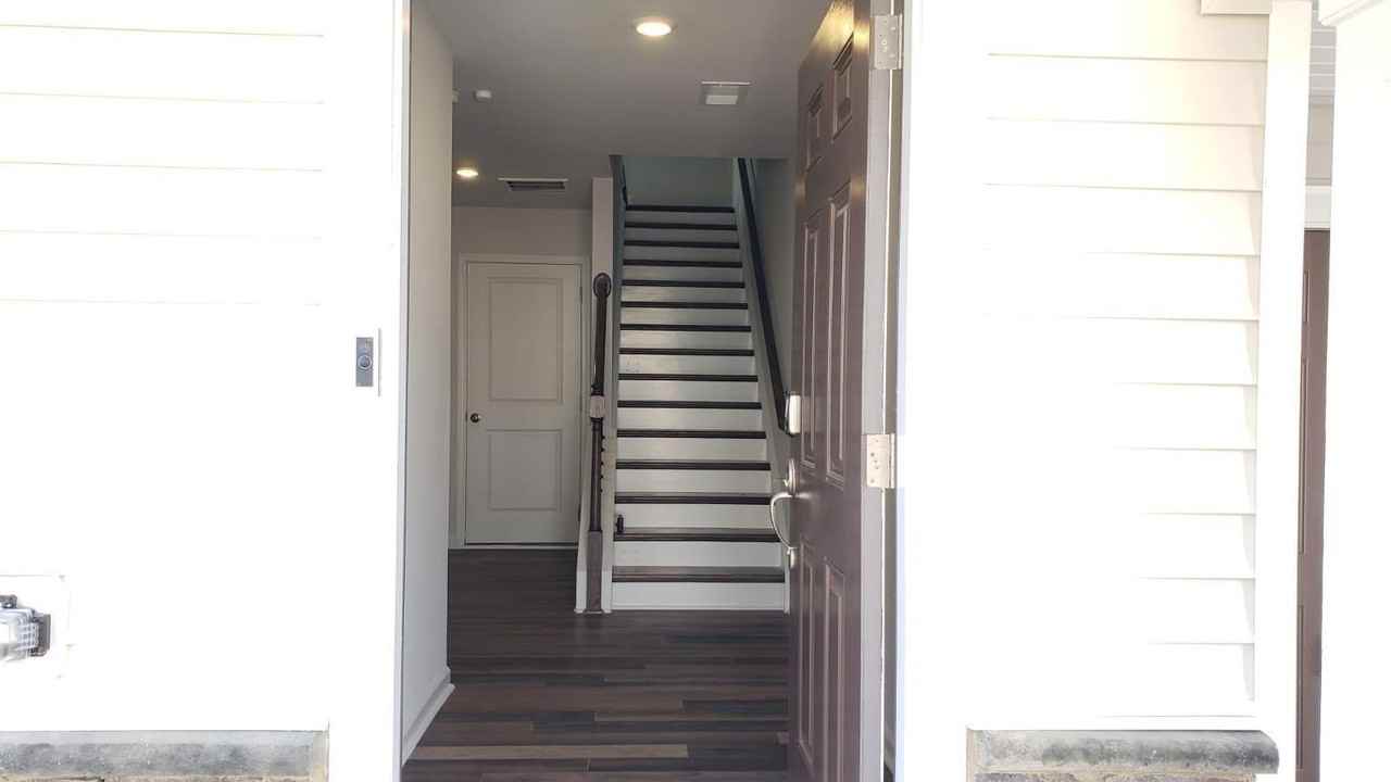 2627 Chert Ln - Photo 3 of 34
