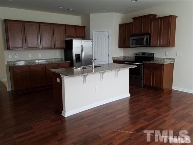 4372 Lyman Ave - Photo 4 of 16