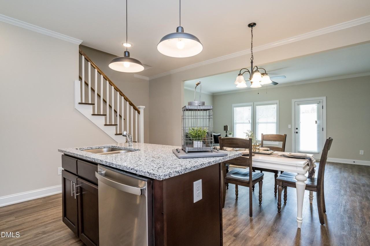 41 Marsh Harbor St - Photo 6 of 14