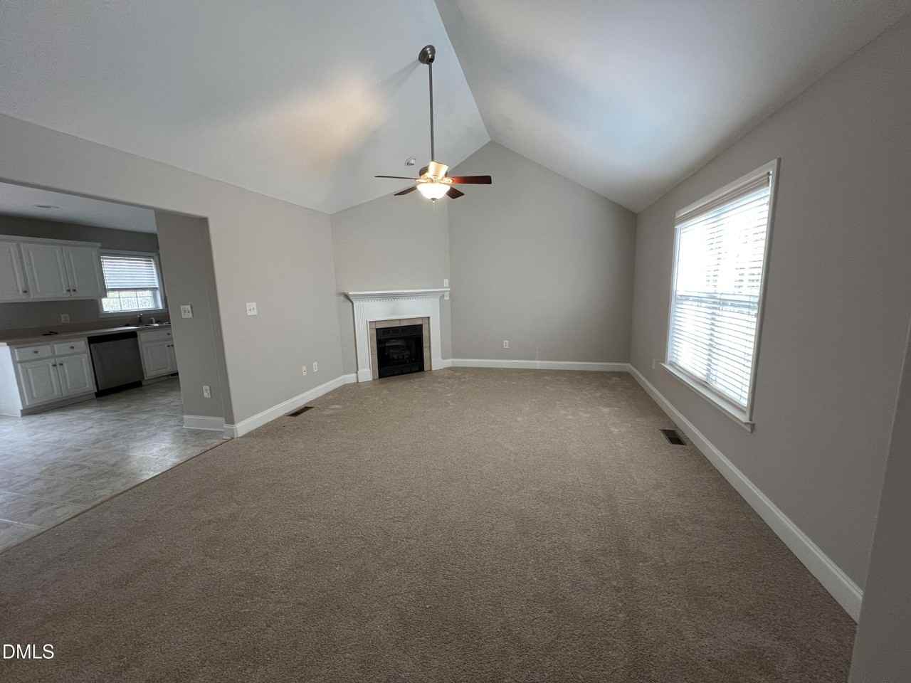 703 Ascot Dr - Photo 5 of 14