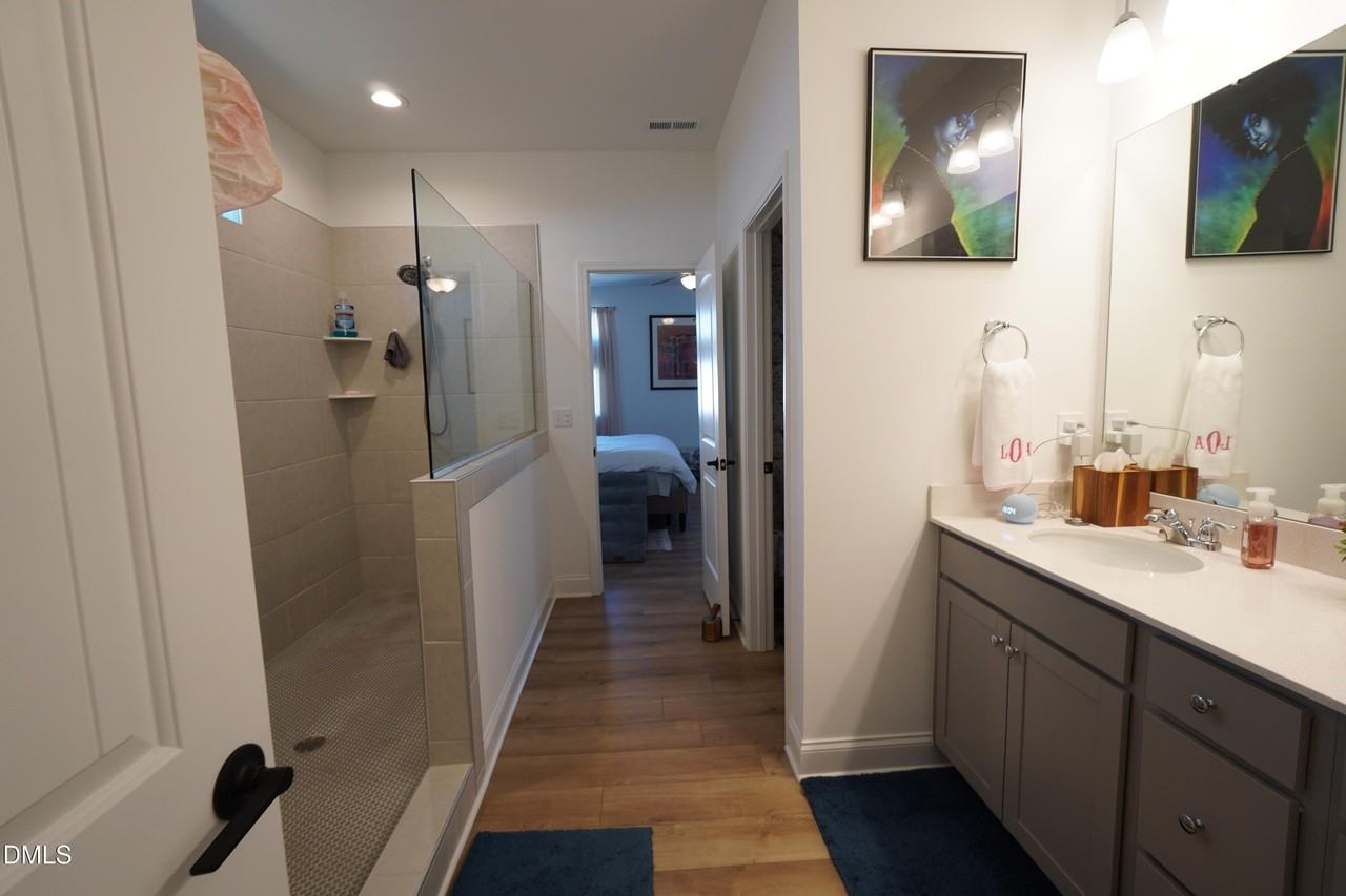 108 Providence Creek Dr - Photo 6 of 30