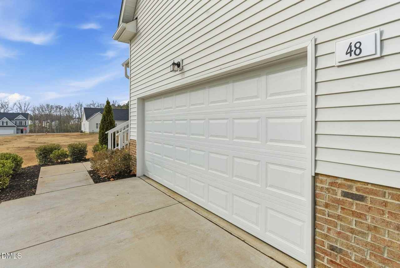 48 Weathervane Dr - Photo 6 of 50