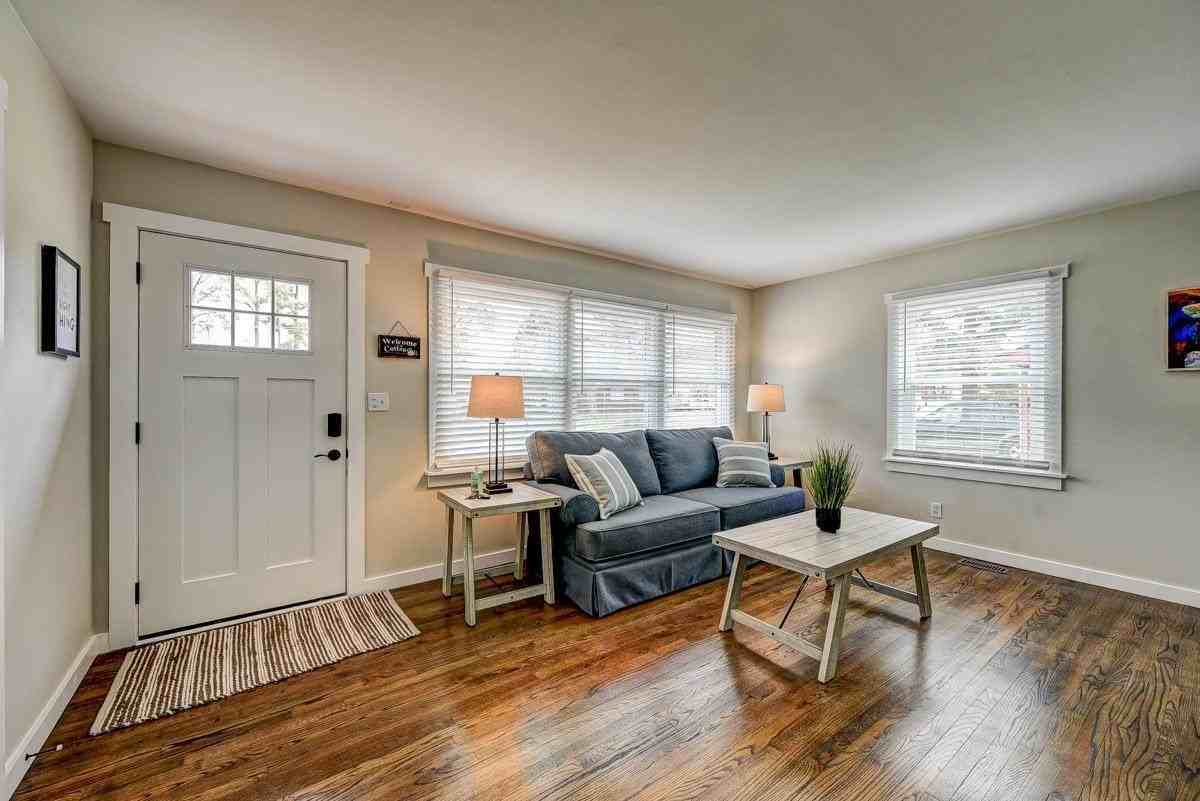 1409 Faye Dr - Photo 4 of 24