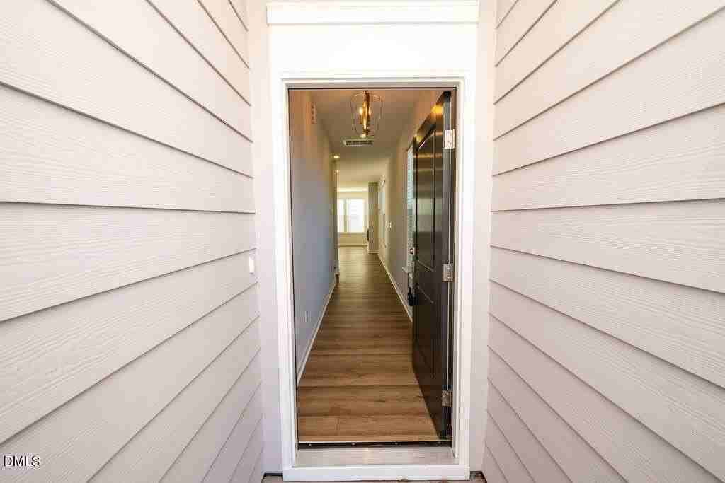 1004 Westerland Way - Photo 4 of 50