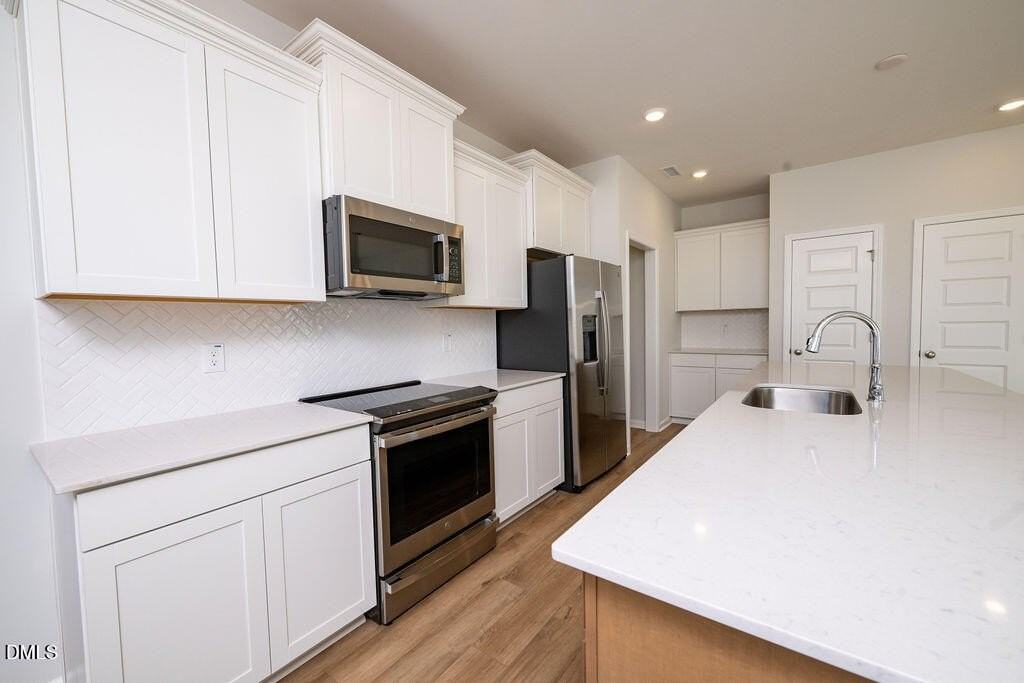 1004 Westerland Way - Photo 7 of 50