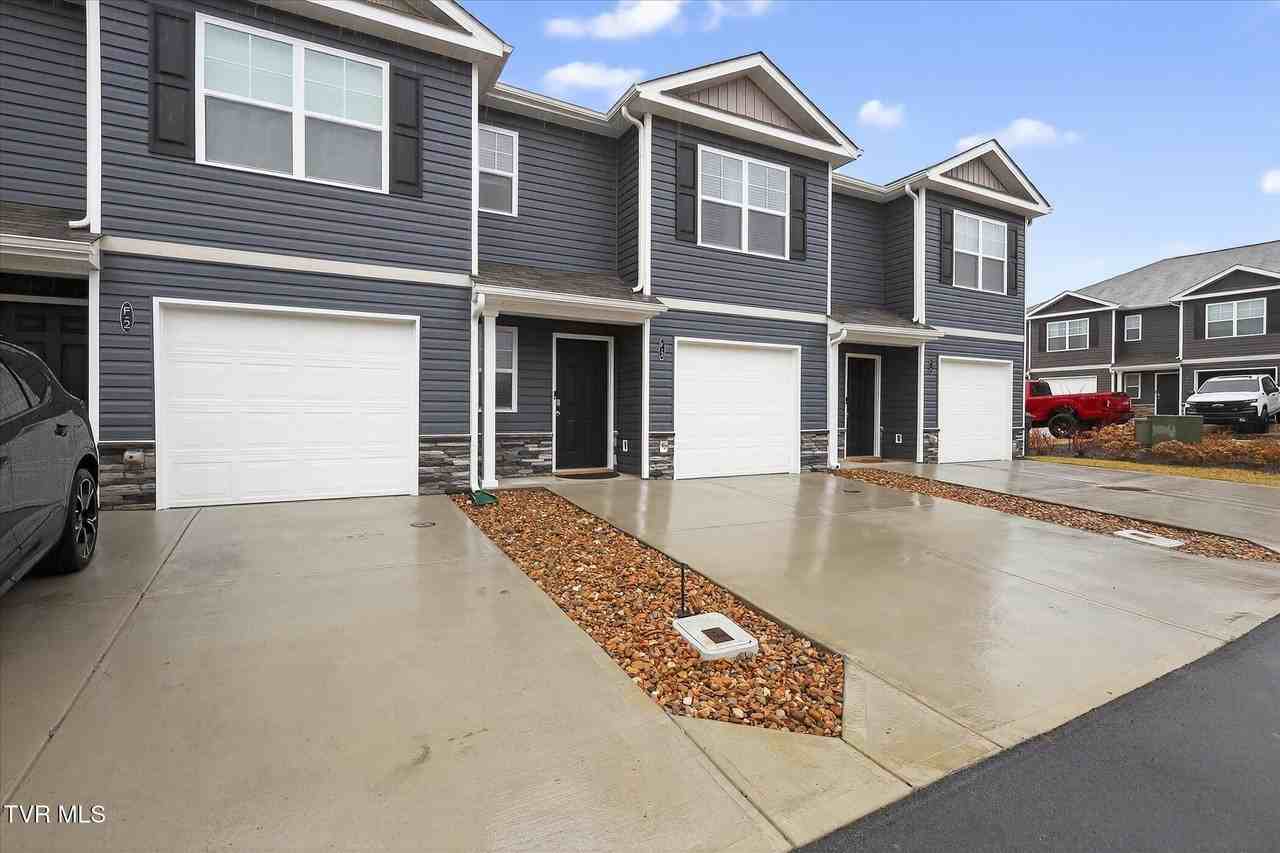 115 Raceday Center Dr Unit F3 - Photo 2 of 32