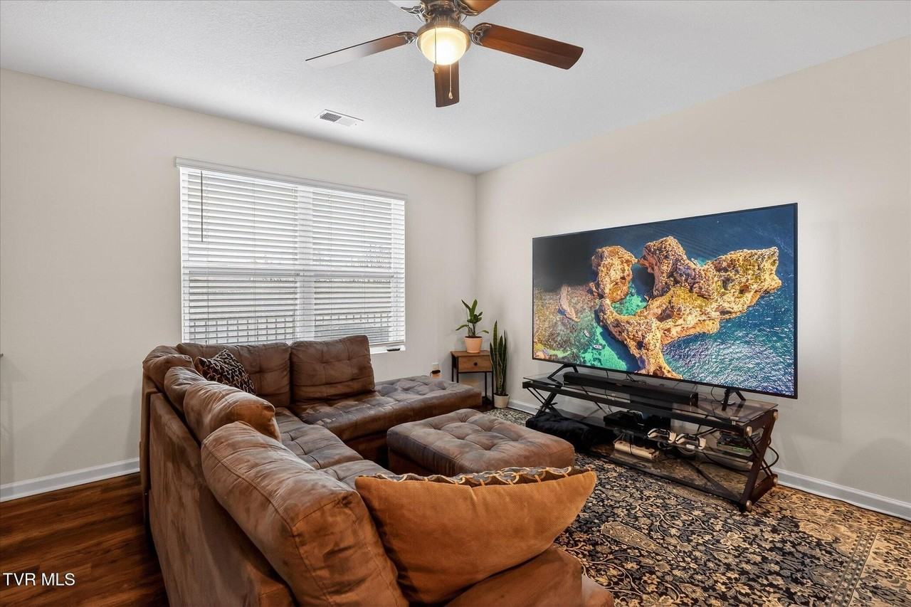 115 Raceday Center Dr Unit F3 - Photo 5 of 32