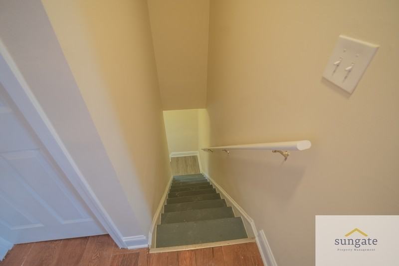 4032 Falls Rd - Photo 4 of 25