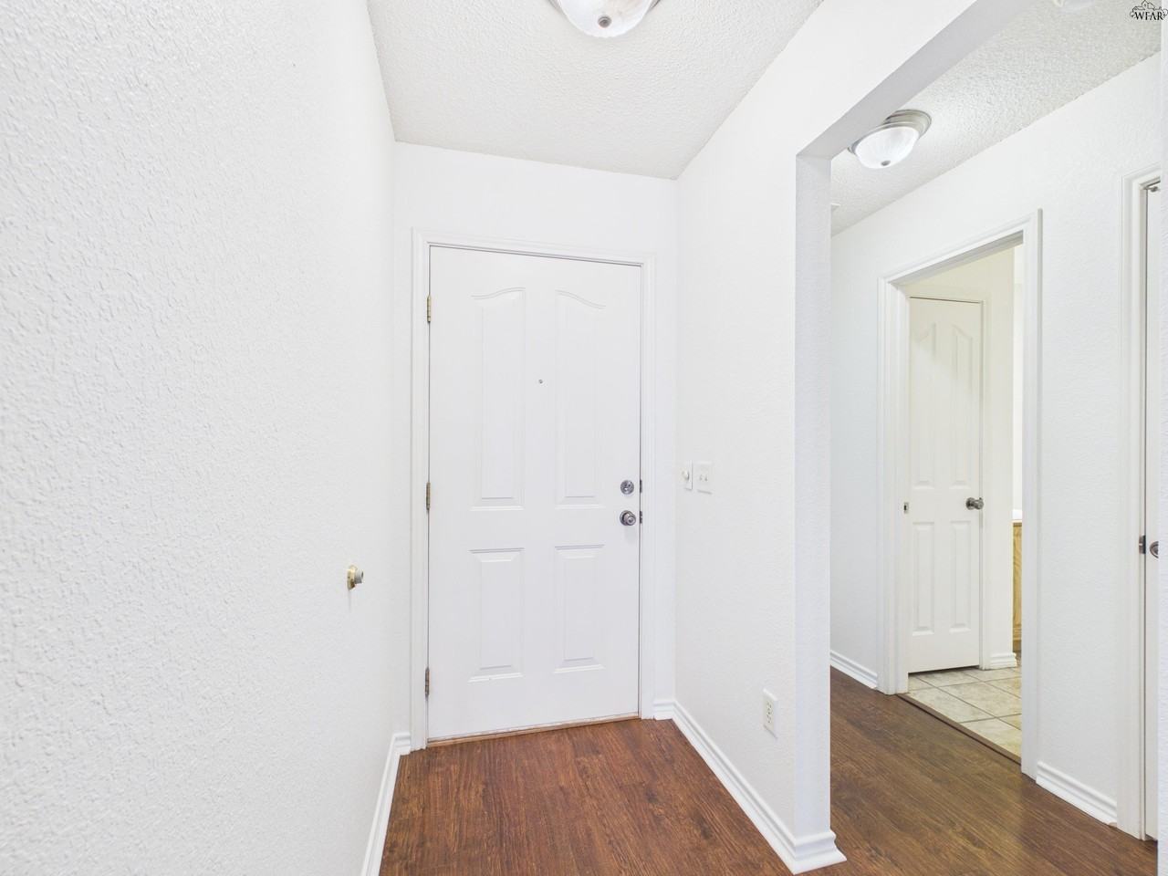 4836 Shenandoah Dr - Photo 6 of 37