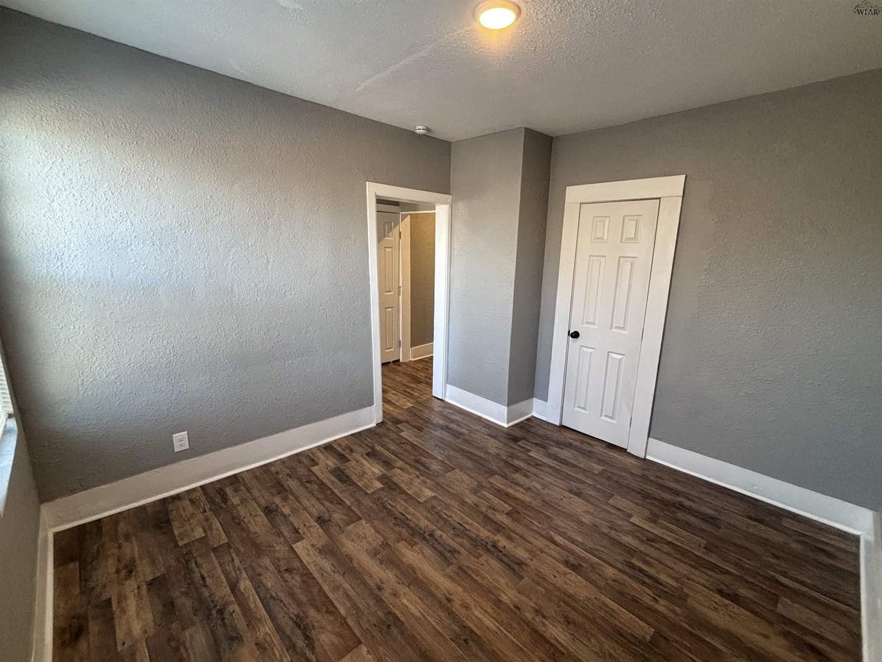 1801 11th St #1 - Photo 2 of 12