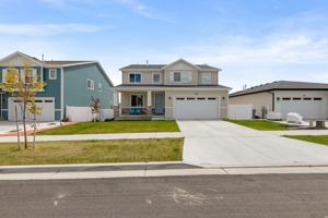 featured image of 963 W Sweet Clover Dr