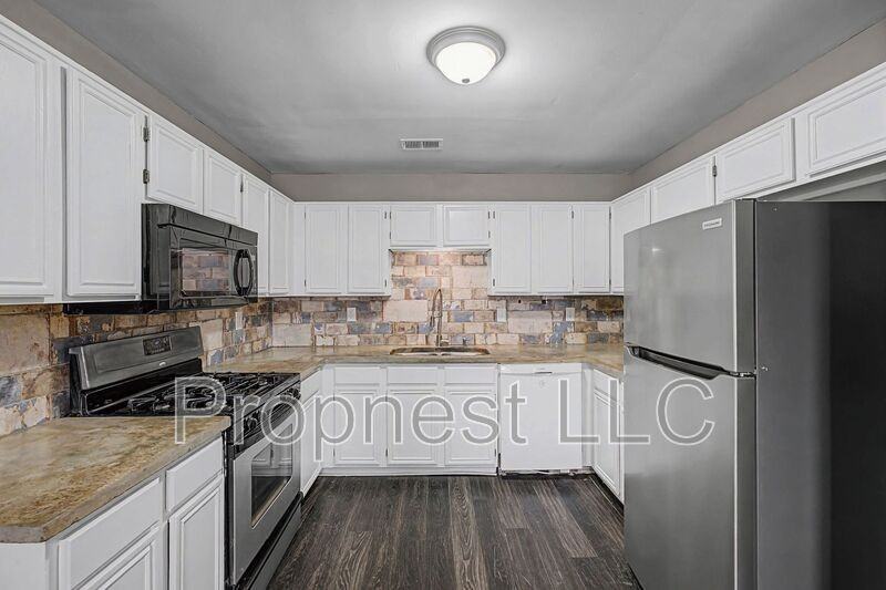 7432 Overlook Dr - Photo 6 of 14