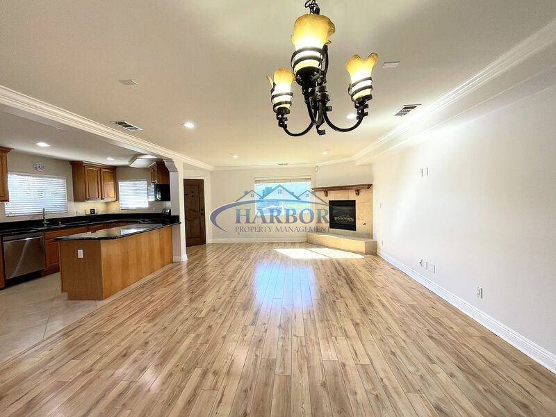 4535 W 168th St - Photo 6 of 17