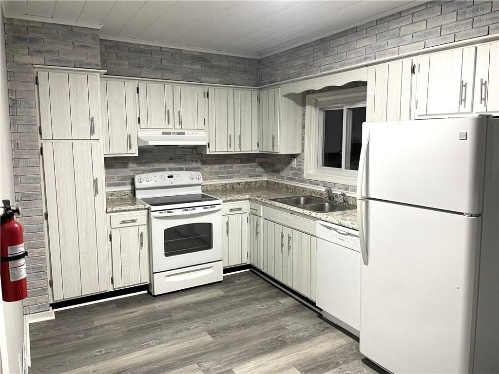 4008 4th Ave - Photo 2 of 30